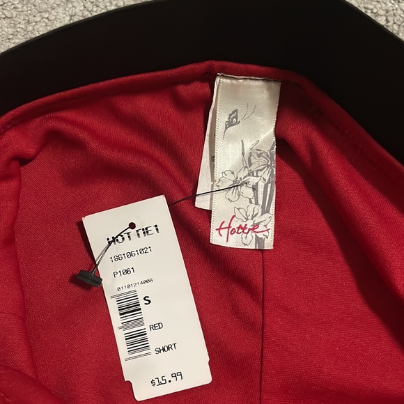 Hottie red sequinned shorts. Size small - Picture 3 of 5